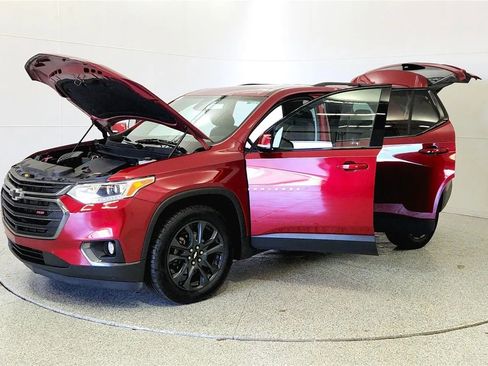 Used 2020 Chevrolet Traverse RS image 10