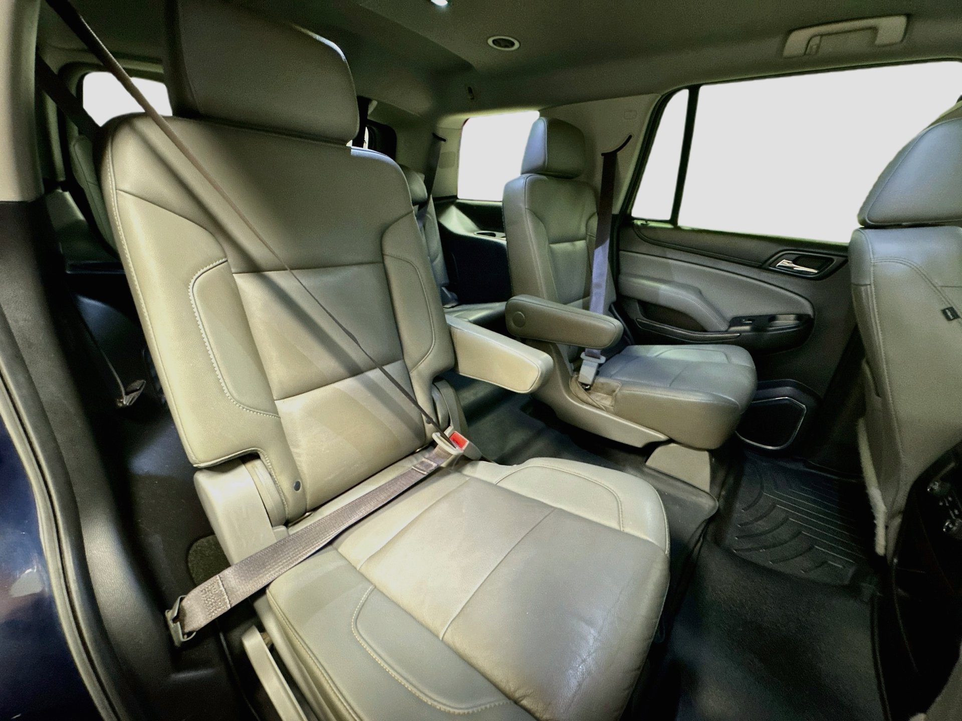 Used 2017 Chevrolet Tahoe LT w/ LT Signature Package RWD image 28