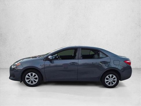 Used 2017 Toyota Corolla L FWD image 6