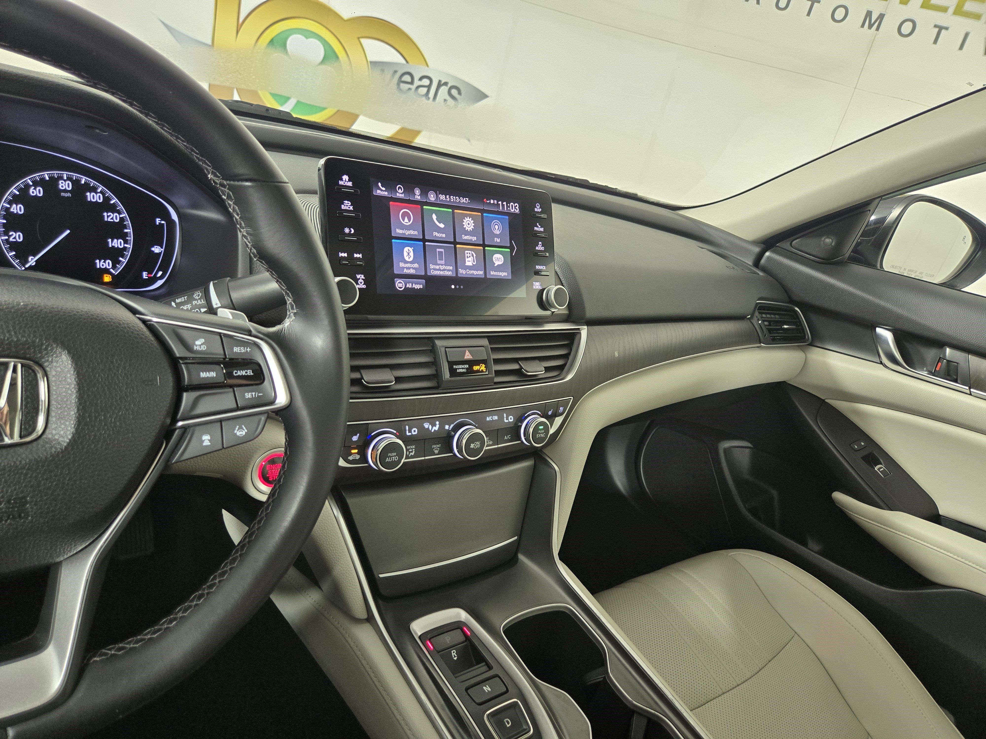 Used 2018 Honda Accord Touring image 25