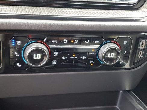 Used 2023 Chevrolet Silverado 1500 ZR2 w/ Technology Package AWD/4WD image 24