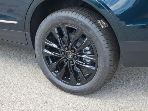 New 2025 Cadillac XT5 Luxury image 21