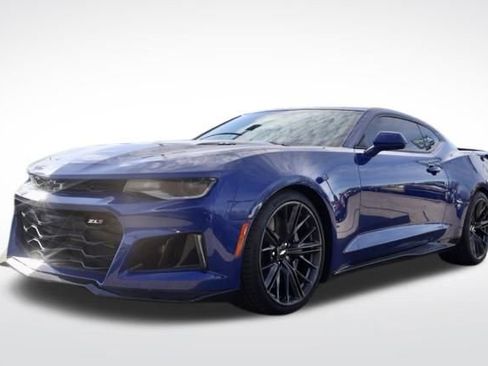Used 2019 Chevrolet Camaro ZL1 image 7