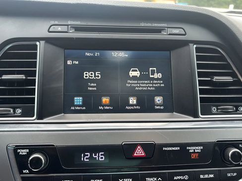 Used 2016 Hyundai Sonata SE FWD image 5