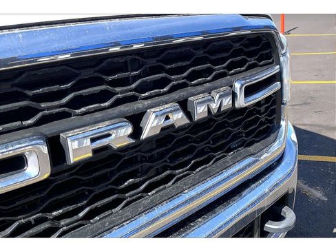 Used 2020 RAM 5500 Tradesman w/ Chrome Appearance Group AWD/4WD image 29