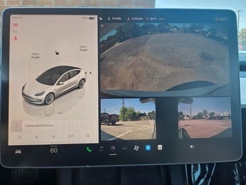 Used 2023 Tesla Model 3 Standard Range image 37