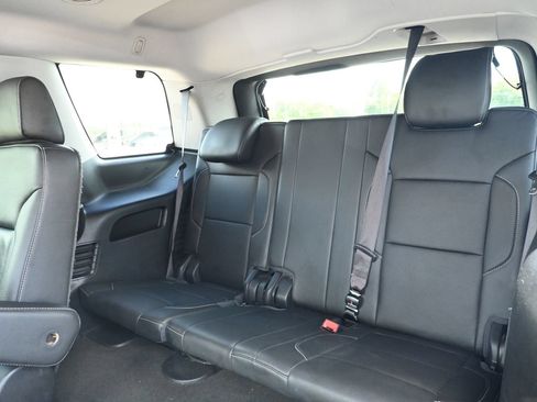 Used 2018 Chevrolet Tahoe Premier AWD/4WD image 28