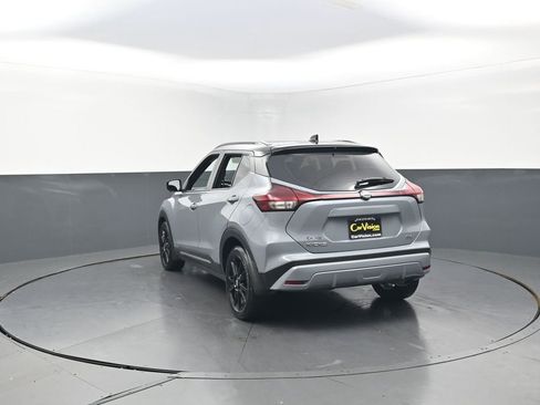 Used 2023 Nissan Kicks SR FWD image 8
