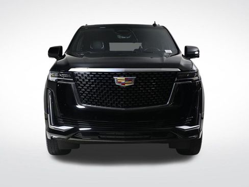 Used 2022 Cadillac Escalade Premium Luxury image 8