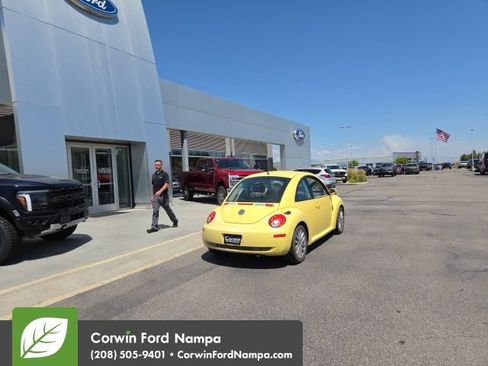Used 2008 Volkswagen Beetle S FWD image 7