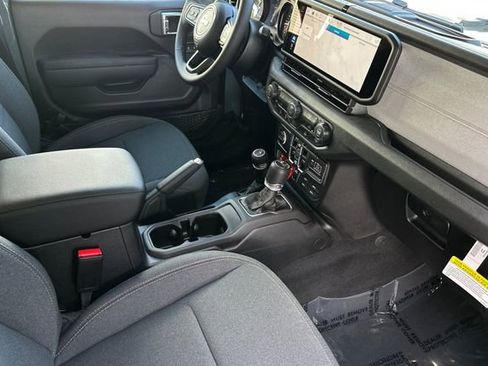 New 2026 Jeep Gladiator Willys image 14