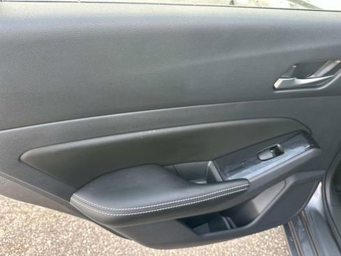 Used 2022 Nissan Altima 2.5 SV w/ SV Premium Package image 31