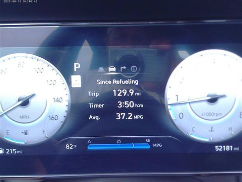 Used 2024 Hyundai Elantra SEL FWD image 12