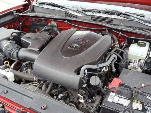 Used 2020 Toyota Tacoma TRD Off-Road image 27