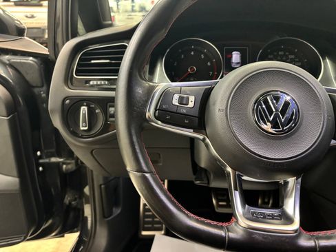 Used 2017 Volkswagen GTI Sport FWD image 15