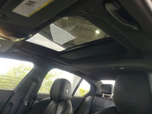 Used 2026 BMW 530i RWD image 20