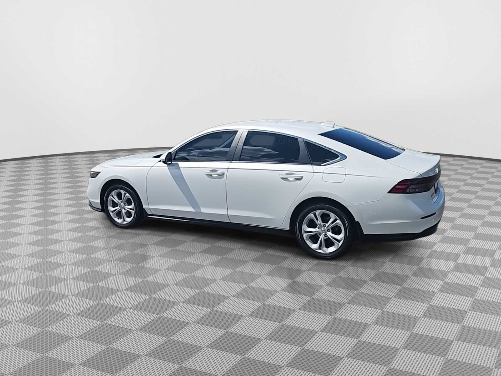Used 2023 Honda Accord LX image 6