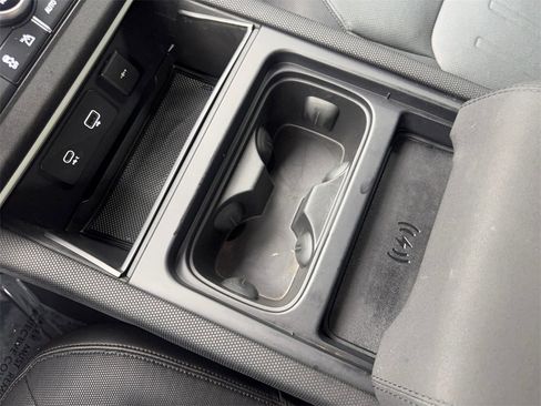 Used 2022 Land Rover Defender 110 X-Dynamic SE image 66