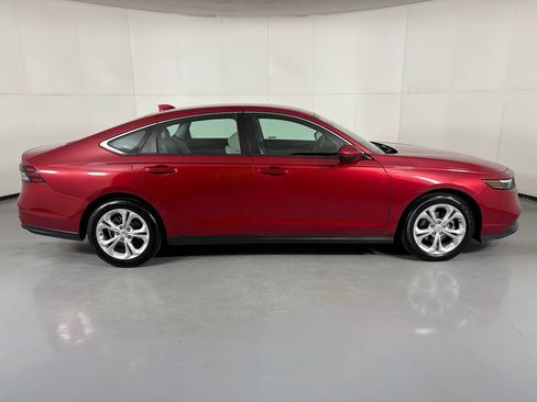 Used 2023 Honda Accord LX image 9