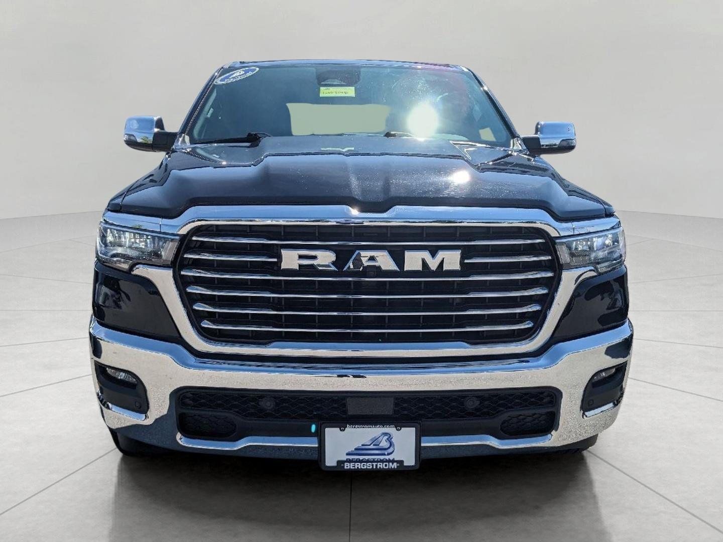 Used 2025 RAM 1500 Laramie AWD/4WD image 48