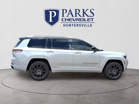 Used 2023 Jeep Grand Cherokee L Summit AWD/4WD image 37