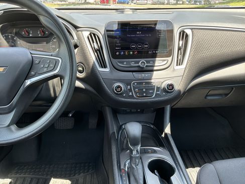 Used 2023 Chevrolet Malibu LT w/ Driver Confidence Package FWD image 29