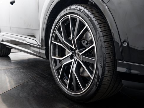 Certified 2025 Audi Q7 3.0T Prestige w/ Prestige Package AWD/4WD image 23