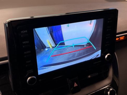 Used 2022 Toyota Corolla LE image 14