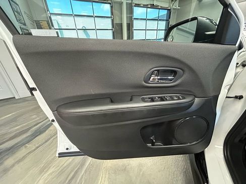 Used 2021 Honda HR-V Sport image 52
