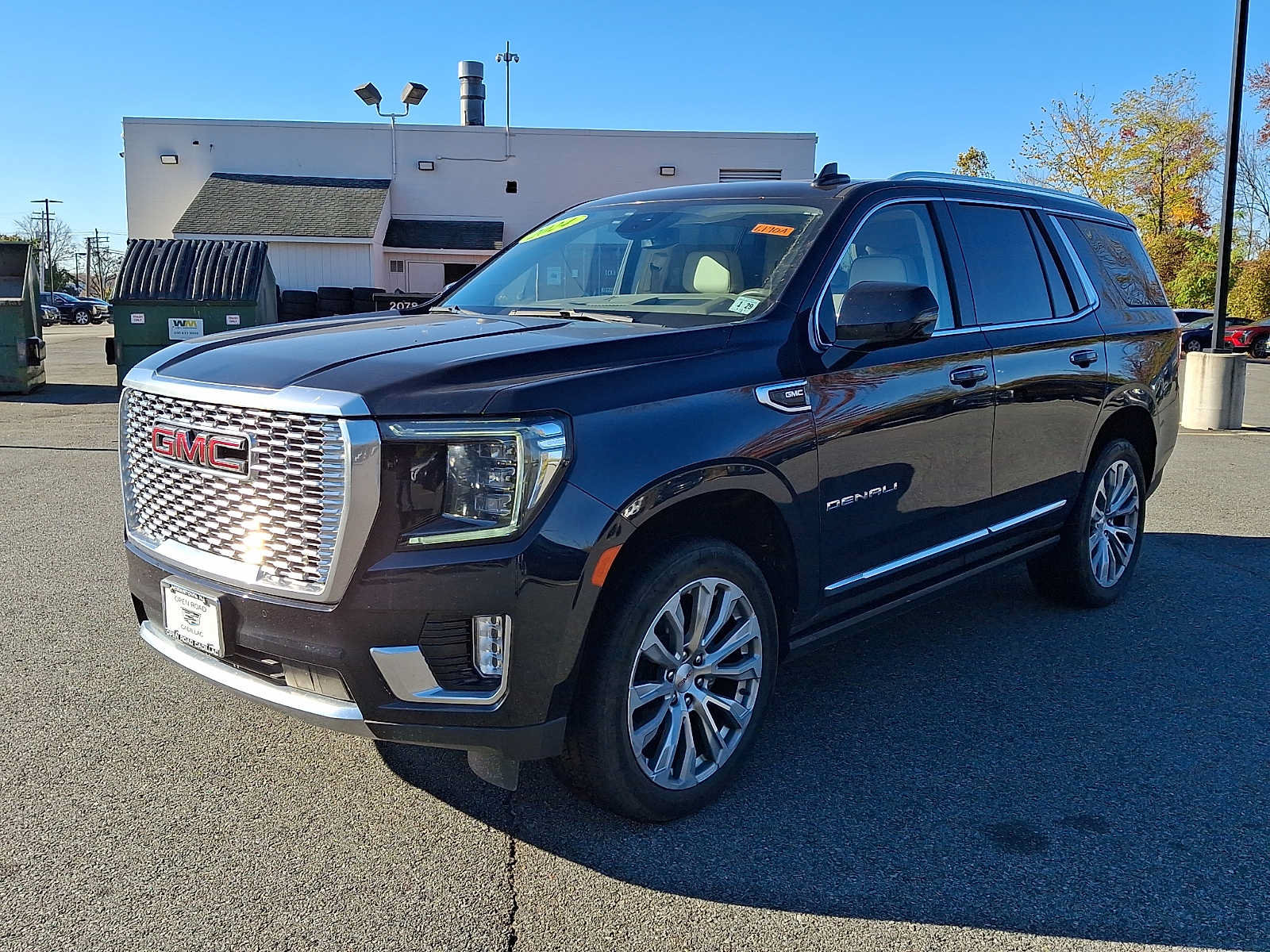 Used 2024 GMC Yukon Denali AWD/4WD image 3