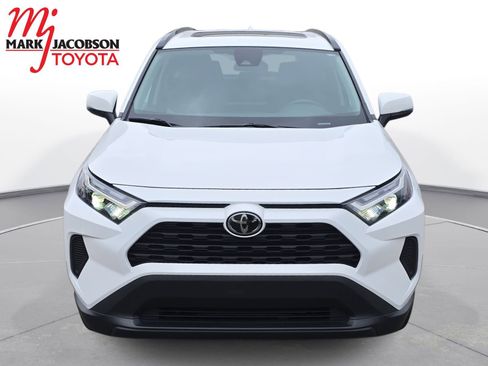 Used 2024 Toyota RAV4 XLE w/ Convenience Package image 3