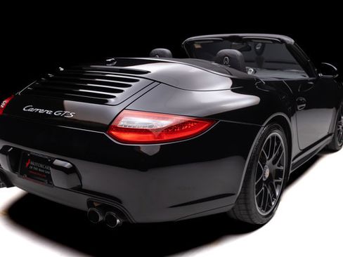 Used 2011 Porsche 911 Carrera GTS RWD image 25