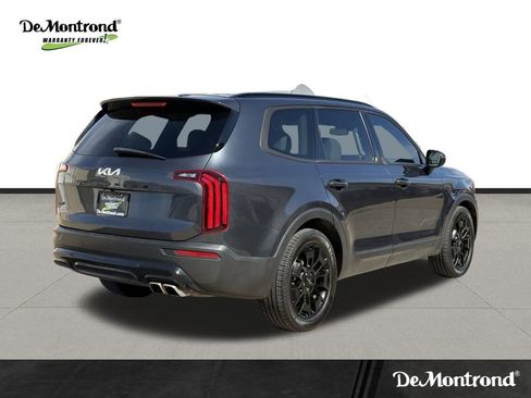 Used 2022 Kia Telluride EX w/ EX Premium Package image 5