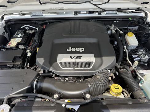 Used 2017 Jeep Wrangler Unlimited Sport AWD/4WD image 30
