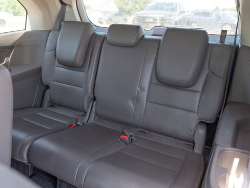 Used 2014 Honda Odyssey EX-L image 19