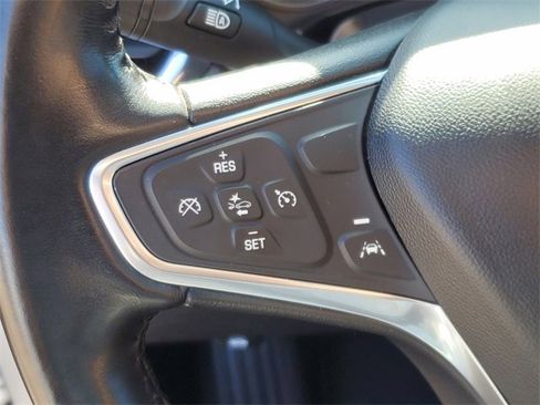 Used 2022 Chevrolet Equinox LT image 23