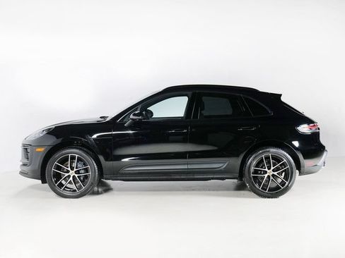 Certified 2026 Porsche Macan AWD/4WD image 2
