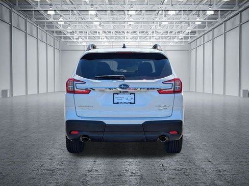Used 2023 Subaru Ascent Limited w/ Technology Package AWD/4WD image 4