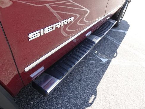 Used 2014 GMC Sierra 1500 SLT w/ SLT Crew Cab Value Package AWD/4WD image 40