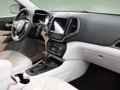 Used 2021 Jeep Cherokee Latitude Lux w/ Sun & Sound Group FWD image 23