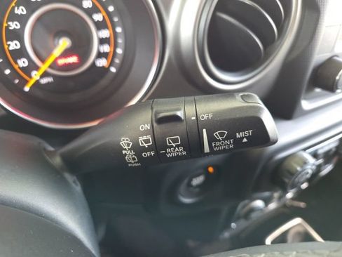 Used 2019 Jeep Wrangler Sport w/ Quick Order Package 23S AWD/4WD image 51
