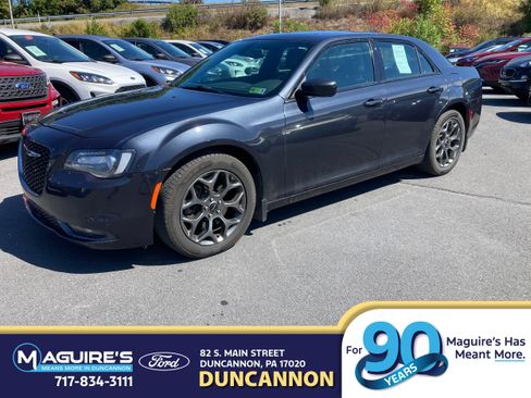 Used 2018 Chrysler 300 S image 1