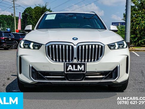 Used 2025 BMW X5 xDrive50e AWD/4WD image 9