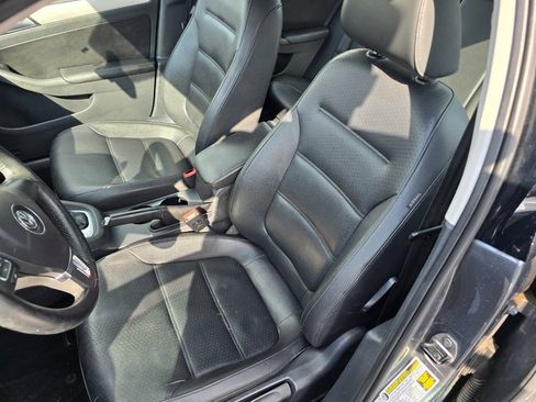 Used 2013 Volkswagen Jetta SE FWD image 11