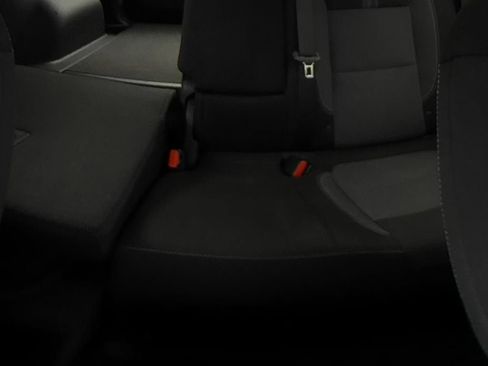 Used 2025 Chevrolet Blazer LT FWD image 16