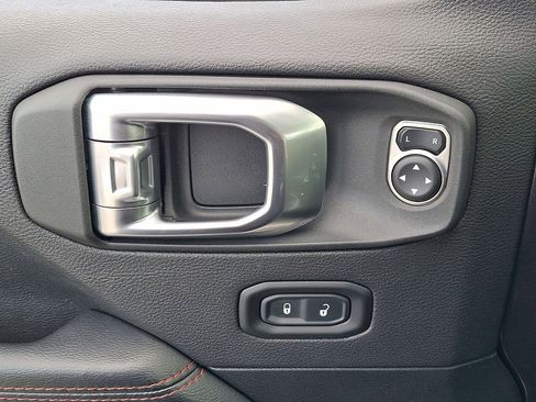 Used 2021 Jeep Wrangler Unlimited Rubicon w/ Dual Top Group image 10