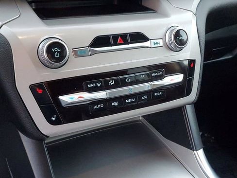 Certified 2023 Ford Explorer XLT w/ Equipment Group 202A image 27