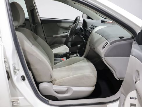Used 2010 Toyota Corolla LE w/ All Weather Guard Pkg FWD image 21