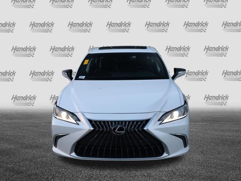 Used 2025 Lexus ES 300h w/ Premium Package FWD image 3
