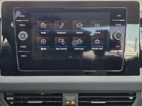 New 2027 Volkswagen Jetta SE FWD image 16